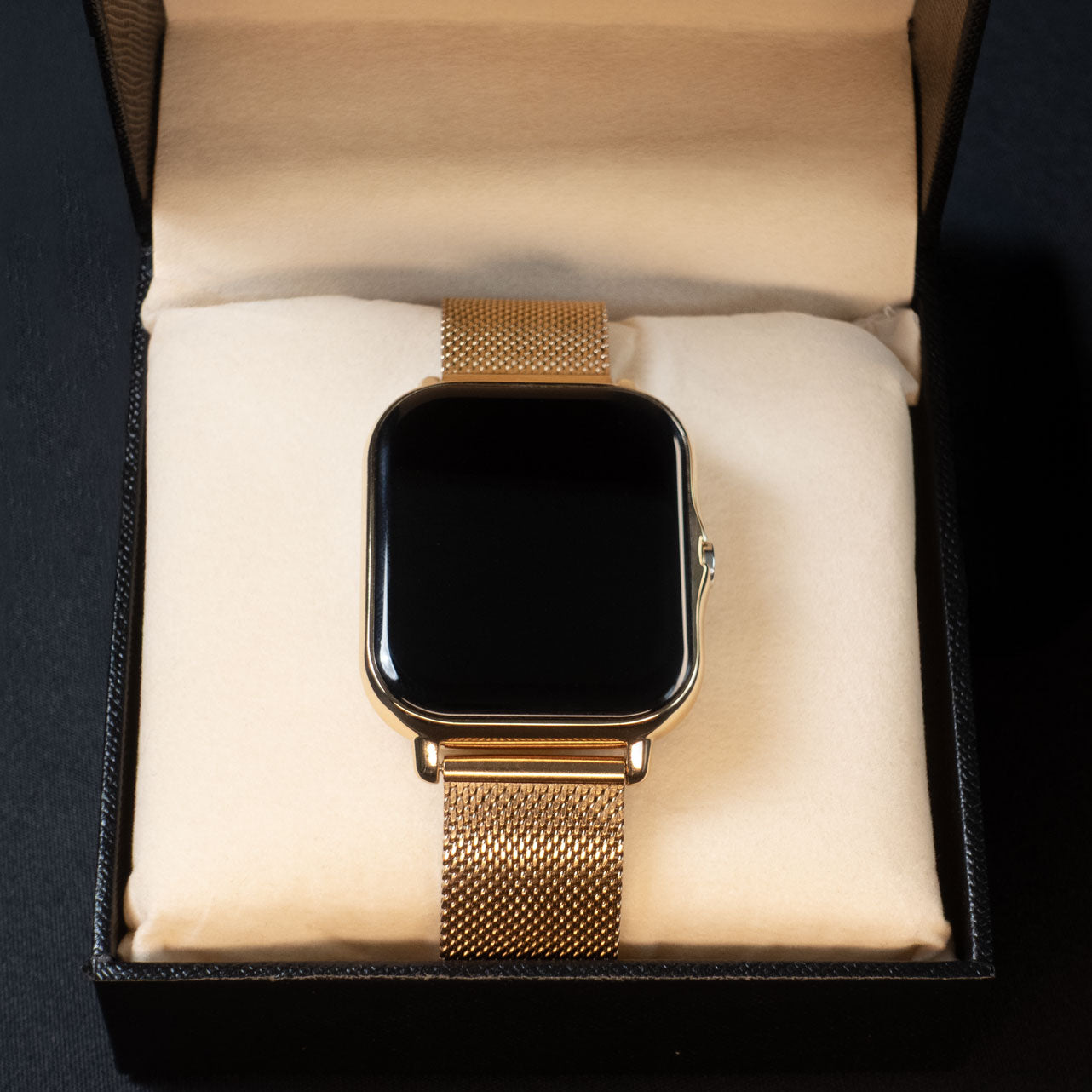 Beautiful Smartwatch in its box